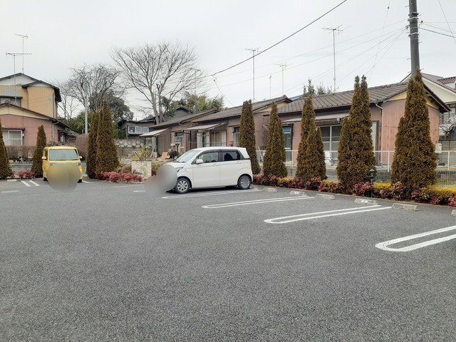 【駐車場】 | ＣＥＬＥＳＴＩＮＯ | 車をお持ちの方に嬉しい駐車場付きの物件です
