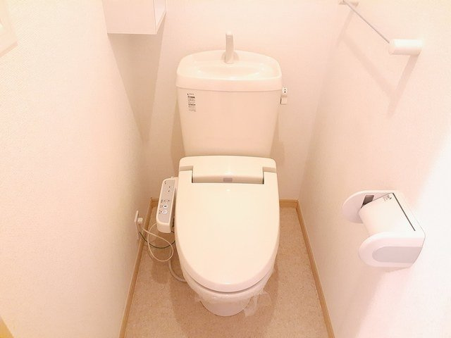 【トイレ】 | ＣＥＬＥＳＴＩＮＯ | 落ち着いた色調のトイレです