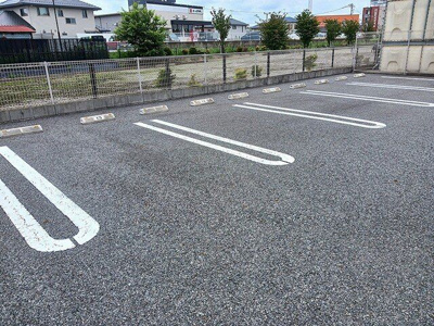 【駐車場】 | ウィスタリア | 駐車場があります