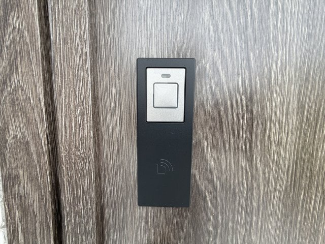 うるま市喜仲（全3棟）1号棟の玄関|※同仕様写真です