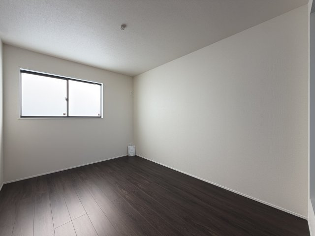 うるま市喜仲（全3棟）1号棟の洋室|※同仕様写真です