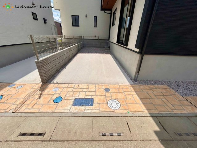 上尾市今泉2丁目　新築戸建　ブルーミング03の駐車場