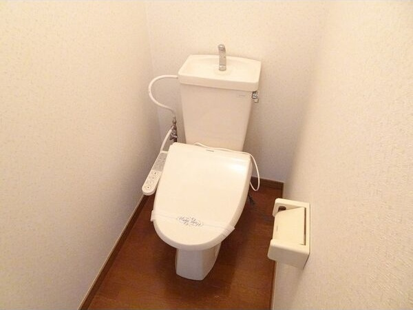 ナヴィール萩1号館のトイレ