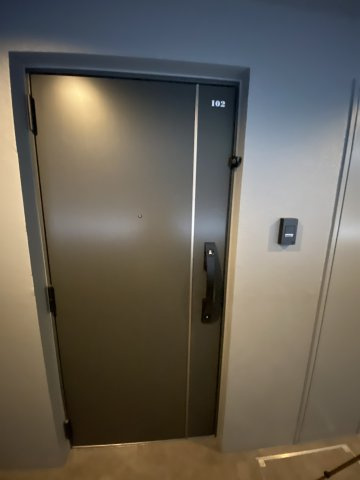 デュオメゾン池袋オヴェストの玄関