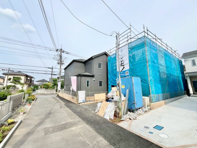 【仲介手数料無料】ふじみ野市亀久保3丁目―新築分譲住宅―最終1棟の前面道路含む現地写真|機能、品質、安全性など、建築・環境に求められる基本的な要件はもちろん、暮らしへの提案をも含んだ全体的な質の高さを感じて頂ける筈です。是非一度、現地をご覧になってみてください。
