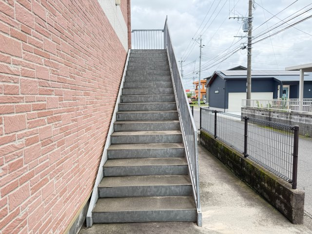 ユニオンレストⅠのその他共用部分|共用階段は広めになっています