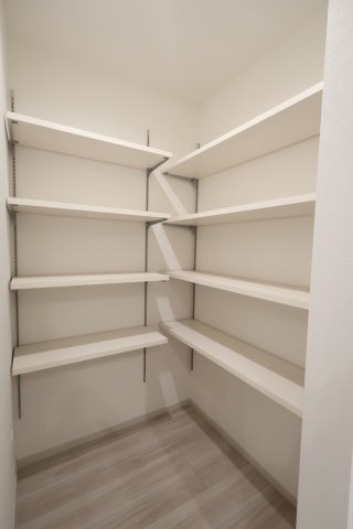 《仲介手数料無料》練馬区関町南１丁目7-33新築一戸建てリガーレの収納