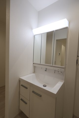 《仲介手数料無料》練馬区関町南１丁目7-33新築一戸建てリガーレの浴室