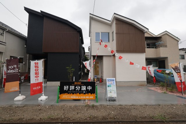 《仲介手数料無料》練馬区関町南１丁目7-33新築一戸建てリガーレの外観|撮影日2026年8月29日 14:30 雨