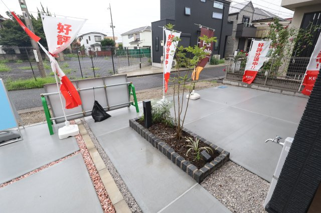 《仲介手数料無料》練馬区関町南１丁目7-33新築一戸建てリガーレの駐車場