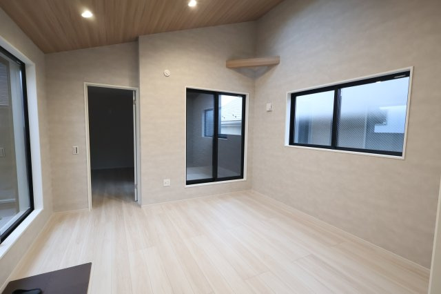 《仲介手数料無料》練馬区関町南１丁目7-33新築一戸建てリガーレの洋室