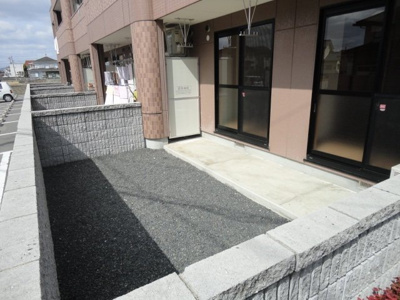 【バルコニー】 | サンパレス | 専用庭