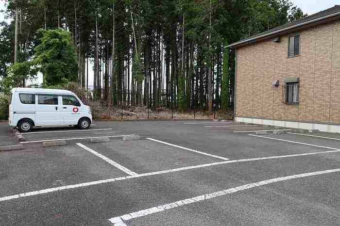 グランシャリオの駐車場|駐車場があります
