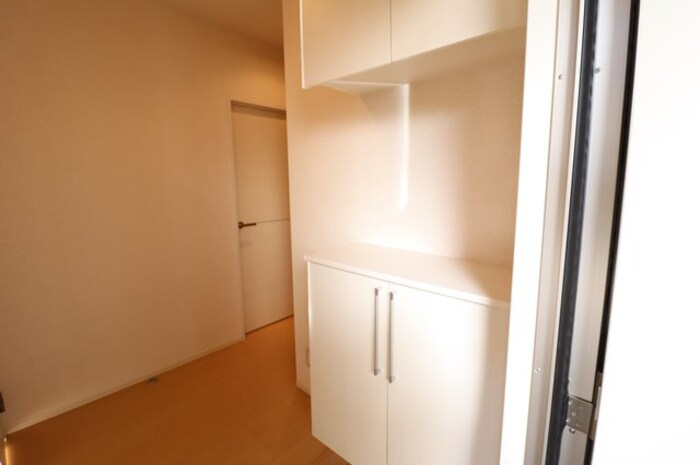 大黒屋　九番館の玄関|シューズボックスです