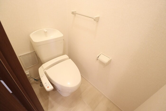 ローター　ファーデンのトイレ|コンパクトで使いやすいトイレです