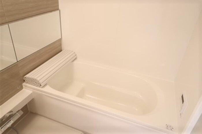 アジュール大成町の浴室|ゆったり過ごせるお風呂です