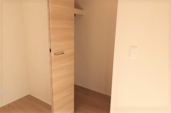 アジュール大成町の収納|ちょっとした収納スペースも充実しています