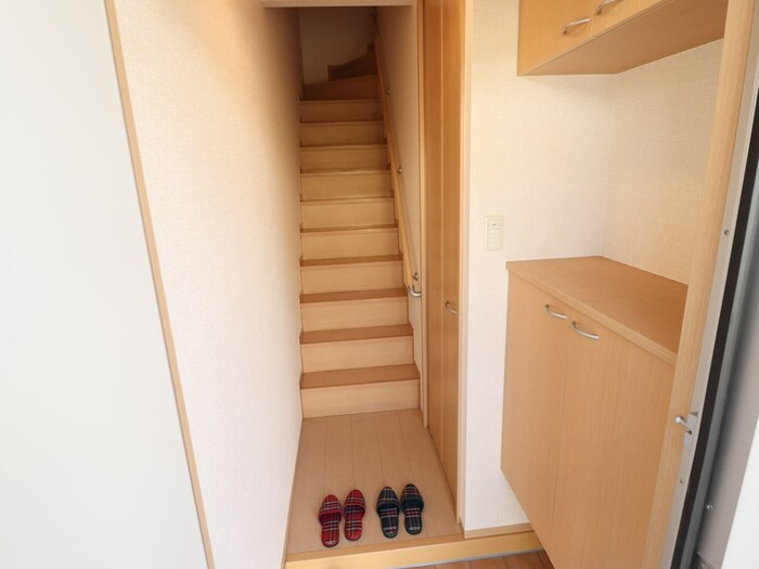 メイプルヒル　I棟の玄関|シューズボックスです