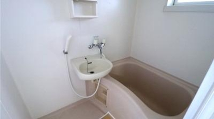 サニーヒルズ薬師台　Aの浴室|コンパクトで使いやすいお風呂です