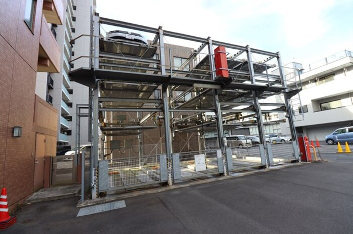 エミネンス大町の駐車場|駐車場があります