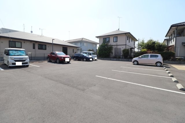 エレファントⅥの駐車場|駐車場に車を止められます