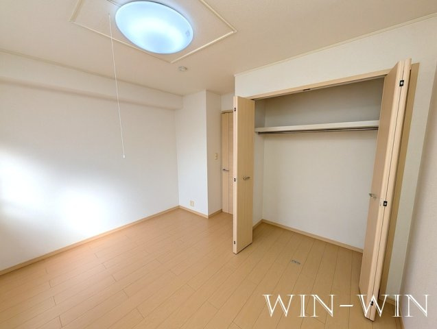 ローズマリーAの寝室