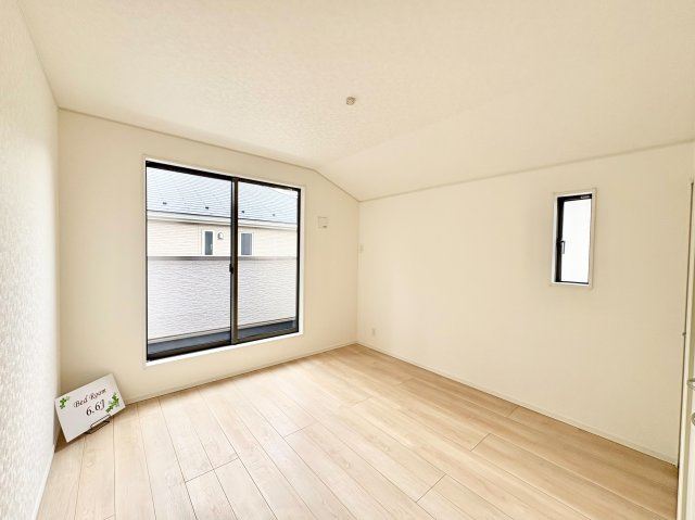 《仲介手数料半額》朝霞市宮戸　第４全１６区棟　5号棟の洋室|洋室6.6帖