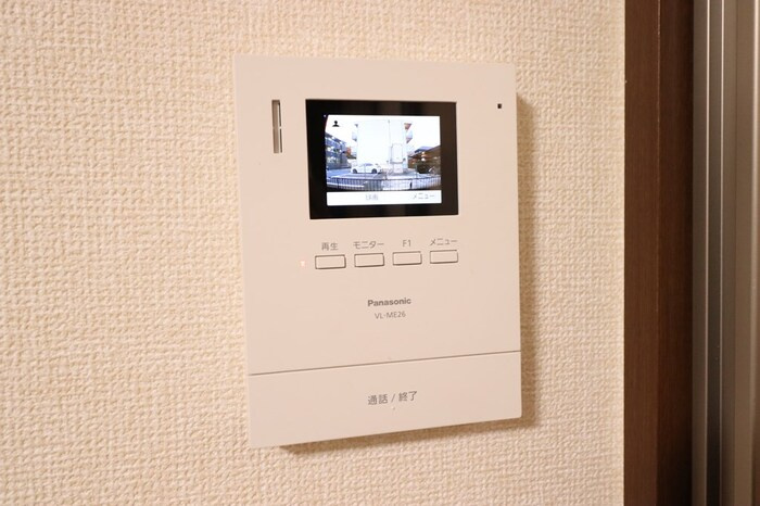 カーサ・デ・三の丸　Ｂのセキュリティ|モニター付きインターホンです