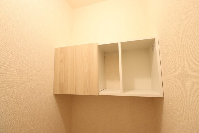 カーサ・デ・三の丸　Ｂのトイレ|収納です