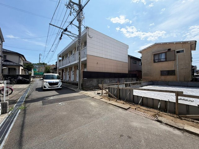 新築戸建　茅ヶ崎市室田3丁目の前面道路含む現地写真