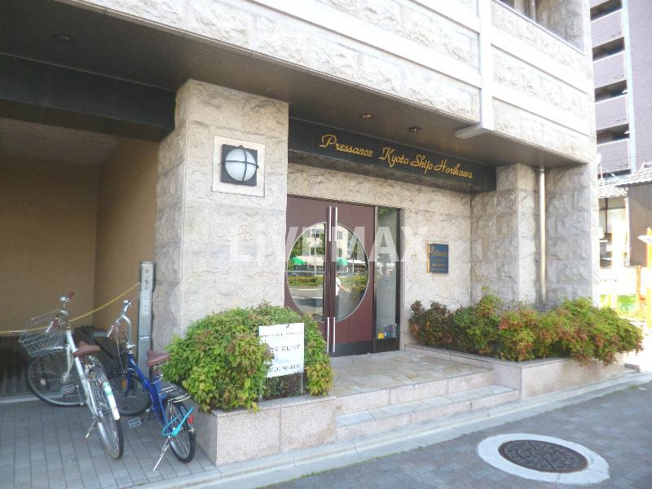 【エントランス】プレサンス京都四条堀川