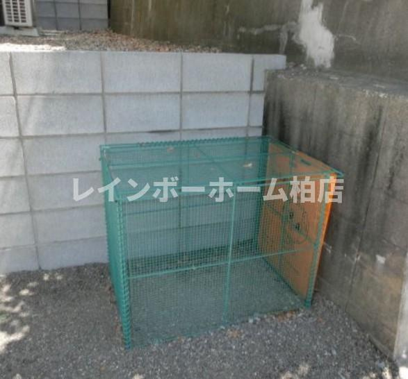 特典：仲介手数料が無料です!!のその他共用部分|ゴミ置き場です