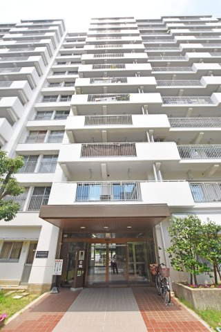 リバーサイドほんじょうの外観|ご不明な税金・諸費用についても丁寧にサポートいたします。現地見学で、住まいのイメージやご希望をぜひお聞かせください。