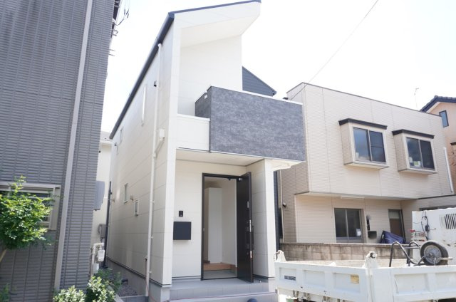 草加市小山2丁目 新築分譲住宅