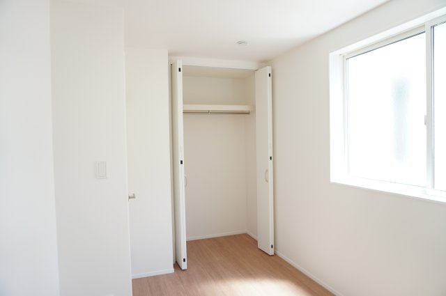 草加市小山2丁目 新築分譲住宅の洋室