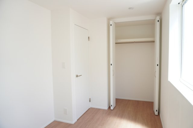 草加市小山2丁目 新築分譲住宅の収納