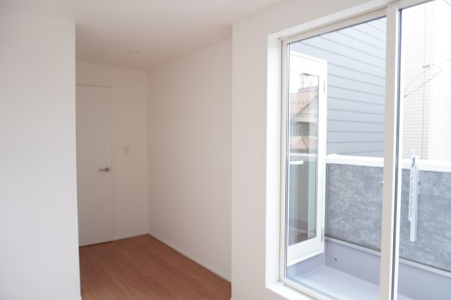 草加市小山2丁目 新築分譲住宅の洋室