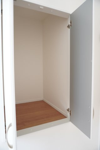 草加市小山2丁目 新築分譲住宅の収納