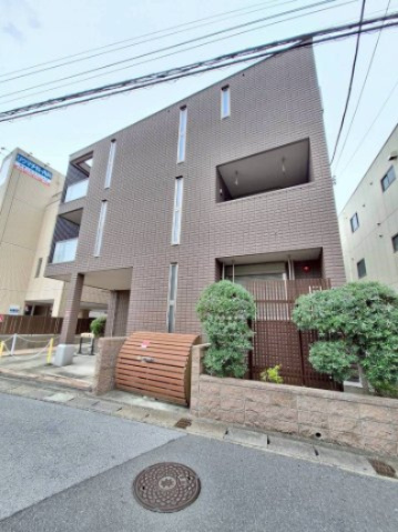 ＷＡＲＭＥＳ　ＨＡＵＳ　ワームズハウス