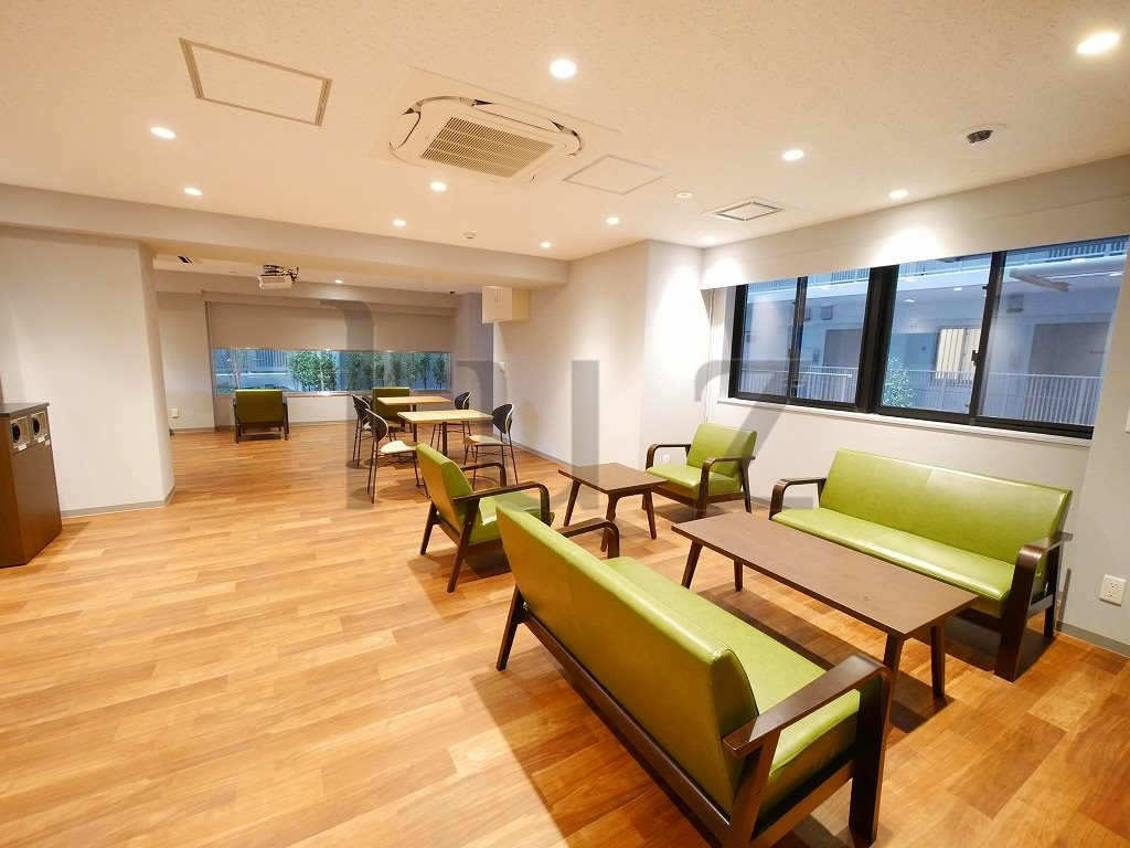 フロール横浜三ッ沢3番館のロビー
