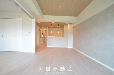 【居間・リビング】 | ライオンズマンションかしわ台　2階　3LDK　リフォーム済み【仲介手数料無料】 | リフォーム完了しました！内見可能です♪