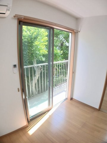 熊本市中央区黒髪５丁目のアパートのバルコニー|外からの目が気にならないバルコニーで洗濯物が干せます