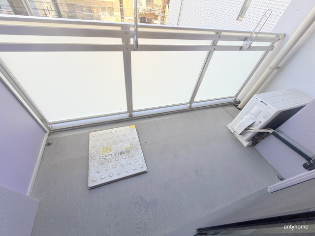 ジアコスモ江戸堀パークフロント　仲介手数料無料のバルコニー