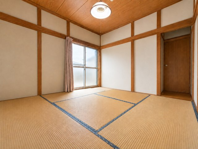 稲敷市結佐　中古戸建の和室|※画像の一部はAIを用いて加工・編集しています。実際の状況と異なる場合がありますので、ご了承下さい。