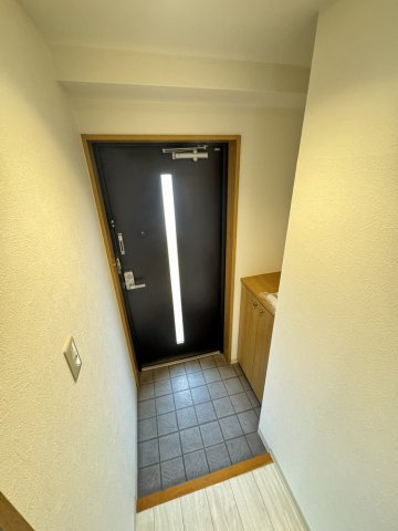 カーサフィオーレ壱番館の玄関