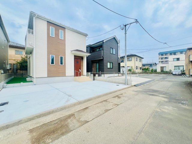 前橋市南町の前面道路含む現地写真|閑静な住宅地で駐車も楽々