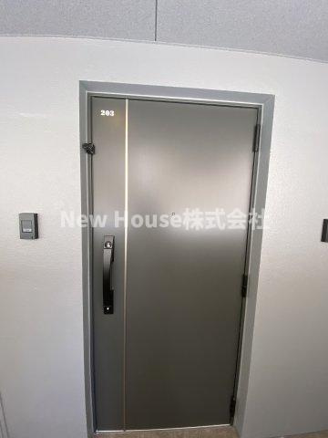 デュオメゾン池袋オヴェストの玄関