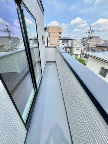 【仲介手数料無料】ふじみ野市丸山第3期―新築分譲住宅―限定1棟の内観：施工例|空が広く、気持ちの良い立地です。都心に近い利便性と、美しい自然を感じながら、ゆとりのある生活を叶えます。