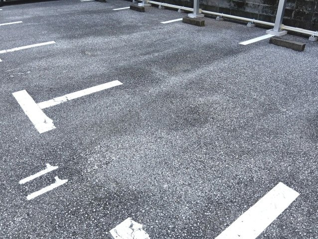 ロゼ３の駐車場|車をお持ちの方に嬉しい駐車場付きの物件です