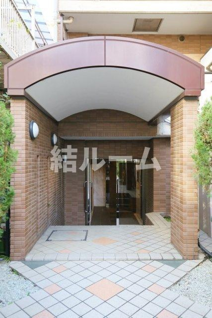 文京区水道２丁目の賃貸マンションのエントランス